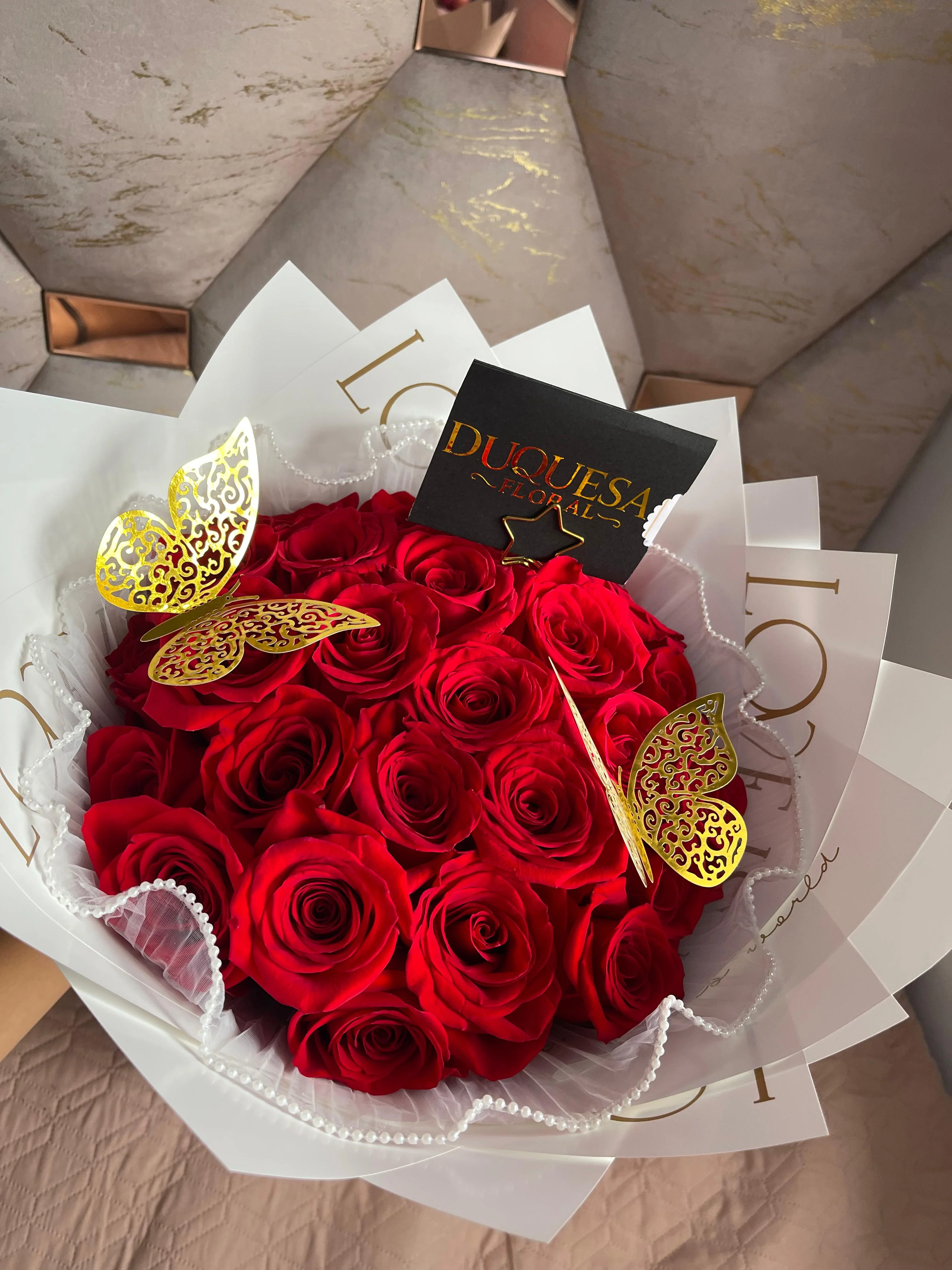 Declaración de Dominio - 24 rosas rojas
