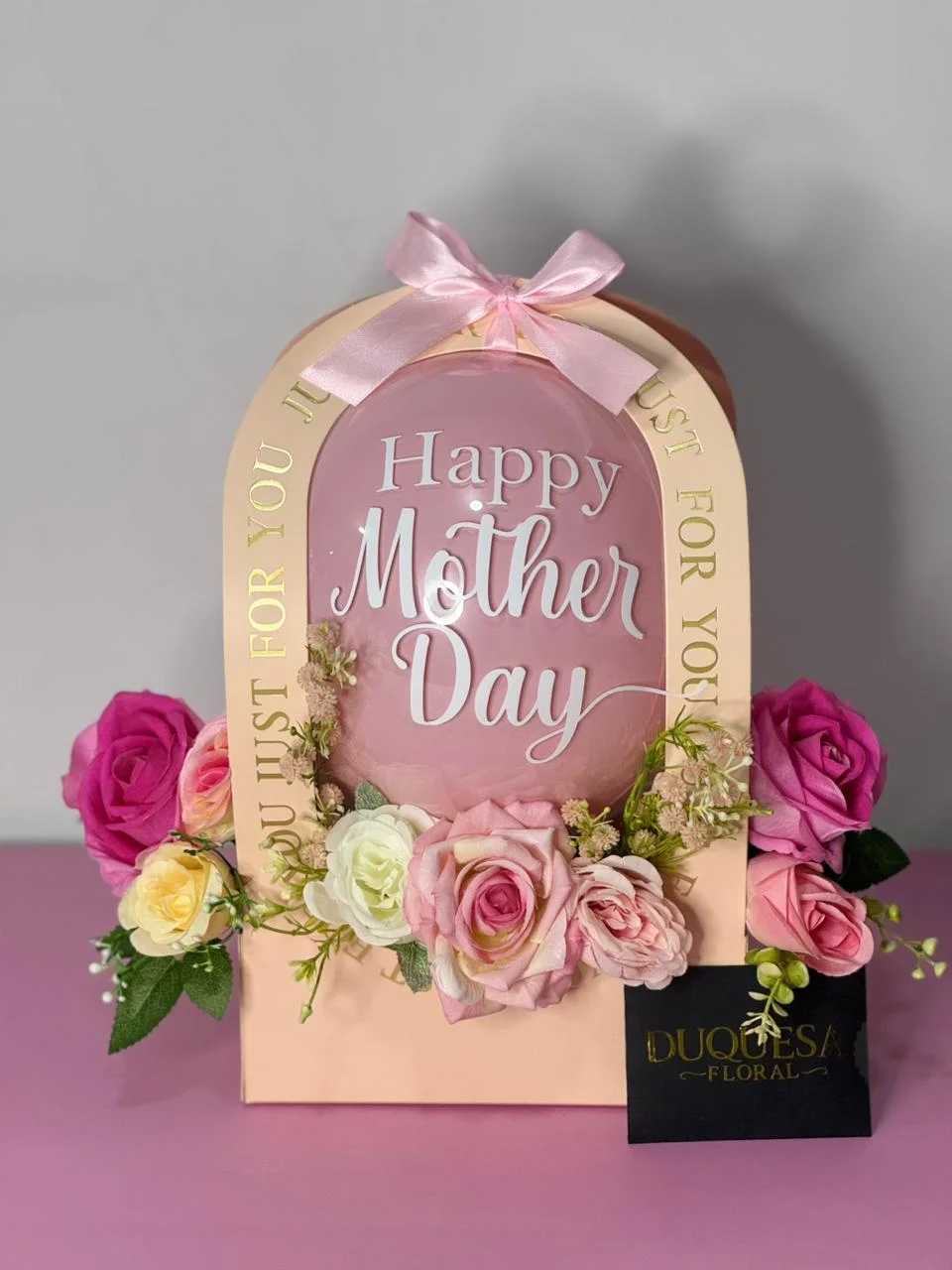 Just For You Mamá - Caja decorativa con rosas artificiales y mensaje Happy Mother Day