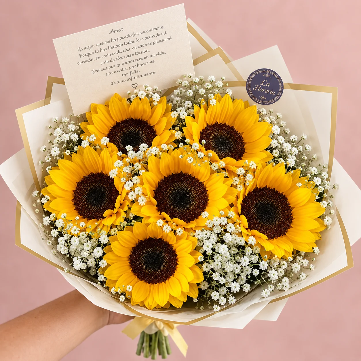 Seis Girasoles - Ramo de 6 girasoles con flor nube, envuelto en papel crema con tarjeta Duquesa