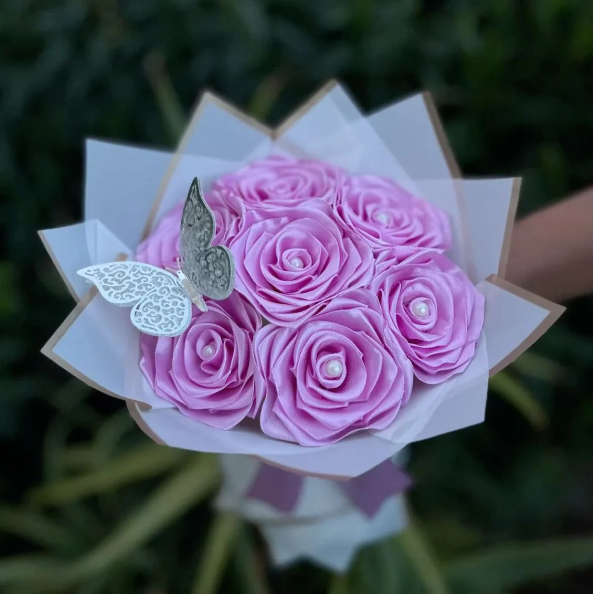 Cápsula de Eternidad - Mini ramo de rosas eternas